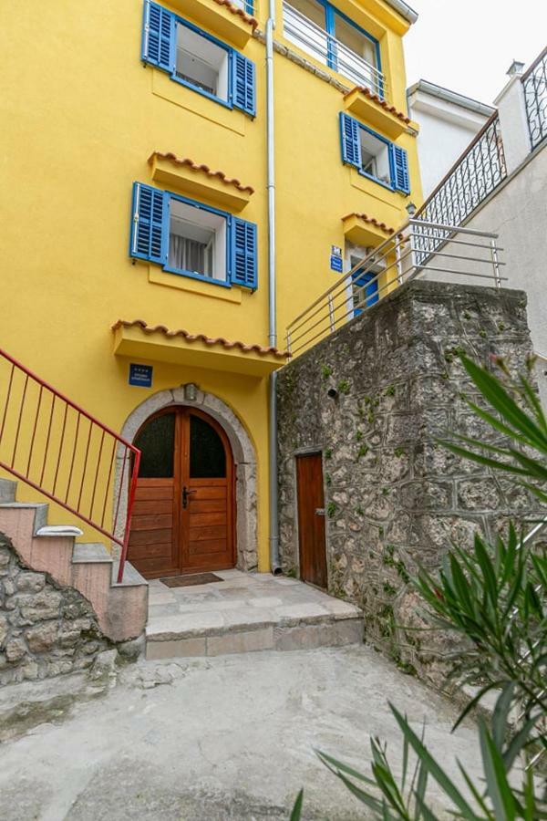 Studio Apartman Old Town Novi Vinodolski Exterior photo